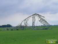 omgevallen elektriciteitsmast na de zware downburst op 18 juni 2021