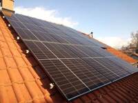 Obrazová příloha 1: FV panely Trina Solar ZDROJ: Instalace Greenczech Energy