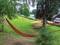 není nad odpočinek v hamace pod břízou