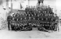 Het 4e peloton van de 4e compagnie, 52e Infanterie (Nébian, juli 1940)(© coll. J. Bourgeois)