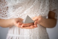 Kleine Titan-Energie-Pyramide