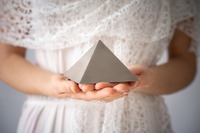 Mittlere Titan-Energie-Pyramide