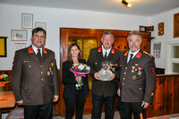 v.l.n.r.: OBI Josef Grasl, Petra Jenewein, HFM Stefan Jenewein, HBI Alois Wieser