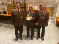 vlnr.: OBI Josef Grasl, HFM Franz Jenewein, HBI Alois Wieser;