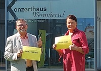 Bgm. Ing. Hermann Fischer, rechts: Konzerthaus-Managerin Andrea Topitz-Kronister
