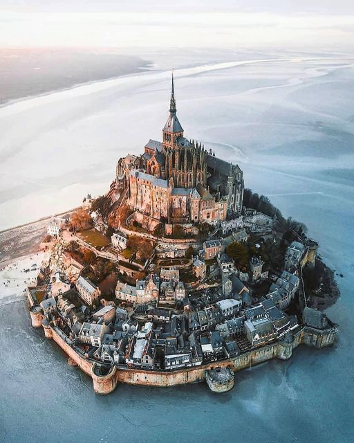 Histoire et construction du Mont Saint Michel. Normandie. France. Le