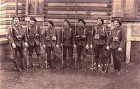 Francouzští vojáci 15. praporu alpských střelců u radnice v Karviné, 1920. (zdroj: fotopolska.pl)