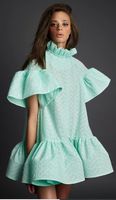 Vestido con volumen