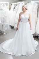 Hääpuku nro. 31 - koko 40, väri white, hinta 899€