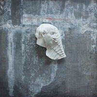 hypnos, 2017, marmo statuario di Carrara e piombo,cm 130x130