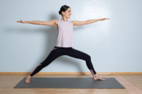 Vinyasa Flow Yoga Krieger 2