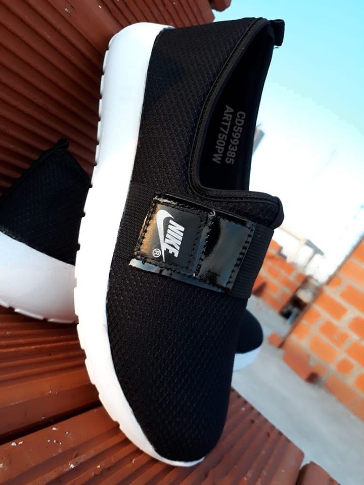 Chatitas Nike