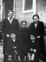 Bruno Cornacchiola s rodinou