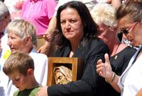 Stigmatizovaná vizionárka Myrna Nazzour zo Sýrie na návšteve v Litmanovej