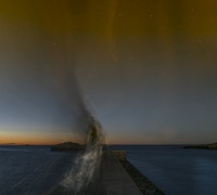 Fotografen i aksjon i et naturbilde