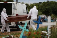 fonte: https://amazoniareal.com.br/pesquisador-da-fiocruz-defende-o-isolamento-social-contra-o-novo-coronavirus-no-amazonas/