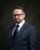 Centrum žilní chirurgie ISCARE vede MUDr. Slavomír Rokošný, Ph.D., FEBS., který má zkušenostmi s nejnáročnějšími operacemi cévního systému.
