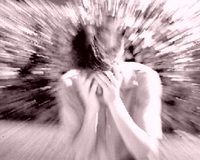 PADRONEGGIARE LE EMOZIONI - Per trasformare lo stress emotivo ci sono di aiuto diverse tecniche di respirazione in questa giochiamo con le emozioni, comprendendo che ogni emozione ha ii suo proprio caotico ritmo di respirazione. Se per un istante cerchiamo di ricordare le emozioni che ci sono più familiari. non sarà difficile immaginare anche il loro schema respiratorio.
