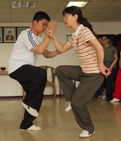 Chen Peiju mit ihrem Neffen