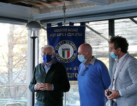 da sn.: Mario Vecchione Presidente del C.S.T. e Socio Azzurro della nostra Sezione - Roberto Polloni Socio Azzurro della nostra Sezione e Presidente dell'Assemblea - Stefano Longhi Presidente della nostra Sezione A.N.A.O.A.I. di Torino