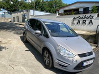 FORD SMAX s automatickou prevodovkou.