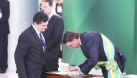 Rebaixar o reajuste do salário mínimo foi a primeira medida de impacto de Jair Bolsonaro ao assumir a presidência do País / Foto: Valter Campanato/Agência Brasil
