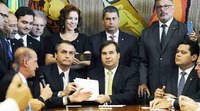 Presidente Bolsonaro entrega proposta de reforma a sua tropa de choque na Câmara dos Deputados. Foto: Luis Macedo/Câmara dos Deputados