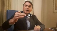 Presidente Bolsonaro em uma de suas costumeiras lives. Para o magistério, no entanto, até agora nada de explicação sobre reajuste 0% em 2021. Foto/reprodução.