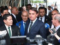 Bolsonaro e seu vice Mourão: só notícia ruim ao povo. Foto: Antonio Cruz/Agência Brasil.