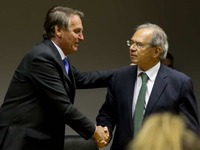 De olho nas eleições do próximo ano, Bolsonaro intensifica campanhas eleitoreiras com o dinheiro alheio. Foto: Wilson Dias/Agência Brasil.