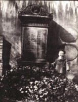 Václav Havel u hrobu svého pradědečka