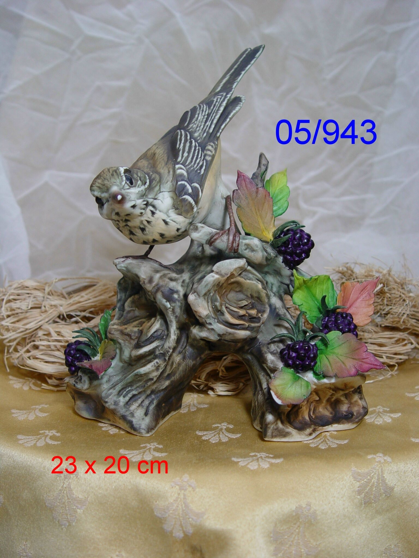 Set 14 Statuine Coniglietti In Plastica Grigi E Gialli – Decorazione Pasquale E Per Torte