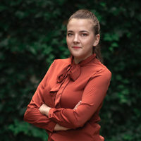 Simona, koncipientka Felix a spol.