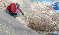 Underskrevne på ski i Romsdal