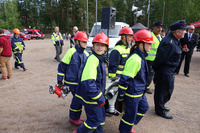 Inkeroisten palokuntakilpailut 2018 Nuoriso-osasto siirtää kalustoa lähtöruutuun.