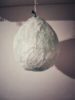 3. Na konec jsem přivázala provázek a zavěsila na uschnutí. Nechaly jsme schnout necelé 2 dny.