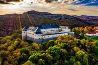 Pohľad na Červený kameň v súčasnosti https://mypezinok.sme.sk/c/22260826/vikendovy-program-v-pezinku-a-okoli.html ( foto: Henrich Vajsábel)