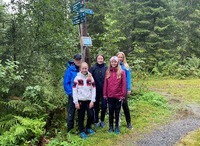 Odd Inge Løfald. Oda Løfald, Ine Løfald, Anne Bolme Nonstad og Ann Elin Øyen Løfald er alle aktive brukere av Trimpoeng-appen.