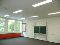 neue Akustikdecke und LED-Beleuchtung