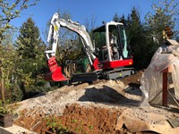 Minibagr Takeuchi TB225