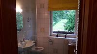 Ein Blick in das Badezimmer.