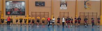 Equipe A en jaune, B en noire
