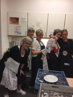 Uvurderlig hjælp fra Lionesserne her med opvasken Inger - Jytte - Birthe -Helle - Heidi
