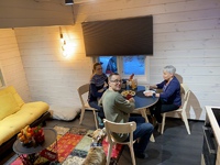 Poika, äiti ja mää.