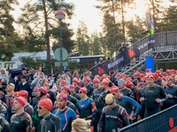 Jännää, mitenkähän menee, tuleeko ennätys, jaksanko hyvin, olenko tota ja tota nopeampi vai hitaampi jne. Kuva @seonvillemoro