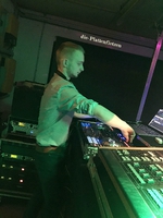 DJ Henrik