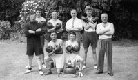 Boxing Club L>R (standing): Lenny Dack (organiser), Billy Alborough, Roy Dawson, Alfred Swift (Landlord), Russell Johnson, ‘Skippy’ Weaver; (crouching) boys at front: Freddie Hall and George Fish