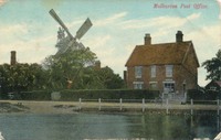 The Post Office by the pond - probably c.1907 and some of the children may be from the Postmaster's family.