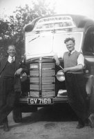 Spratts coach with Jimmy Thurston (left) and Clifford Allison
