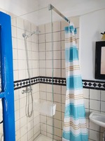 Gedeelte van de badkamer in app. Rojo